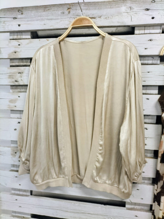Chaquetita Brenda champagne satinado