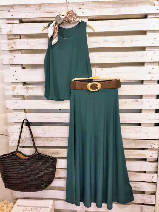 Conjunto suelto Stilo verde con falda
